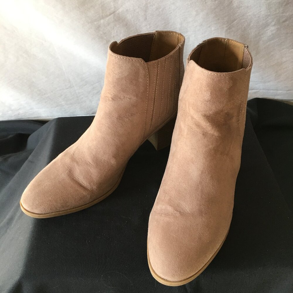 Qupid Slip on Booties